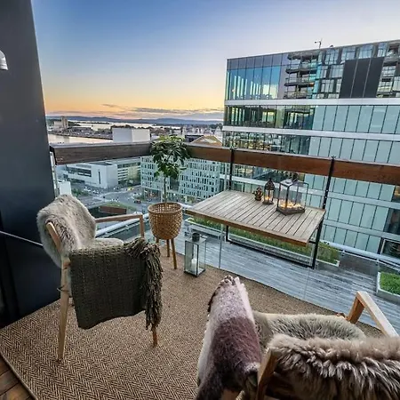 Modern 2bed Sea View @ Barcode