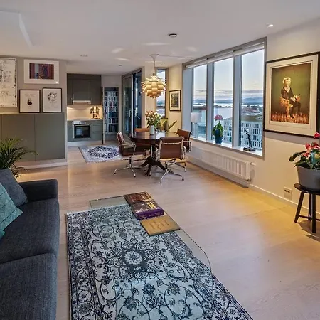 Apartment Modern 2bed Sea View @ Barcode *