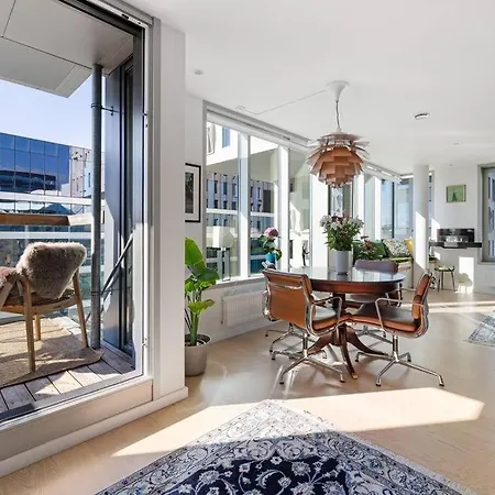 Modern 2bed Sea View @ Barcode *