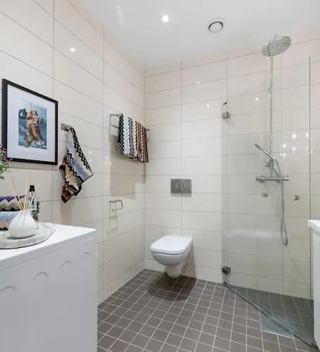 Modern 2bed Sea View @ Barcode Lägenhet *